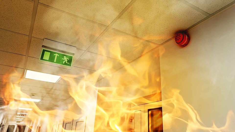 گچ ضد آتش از جمله محصولات گچی است که برای ایجاد مقاومت بیشتر در برابر آتش در ساختمان ها استفاده می شود.